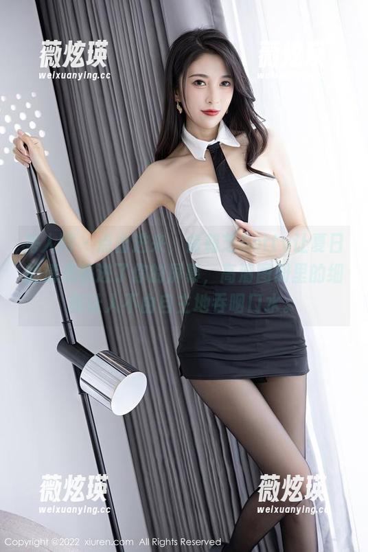 秀人网-徐莉芝Botty 秀人网 - 点击进来,徐莉芝Botty让夏日的清晨照进了你的屏幕,高清图册里的细腻让人不由自主地吞咽口水。