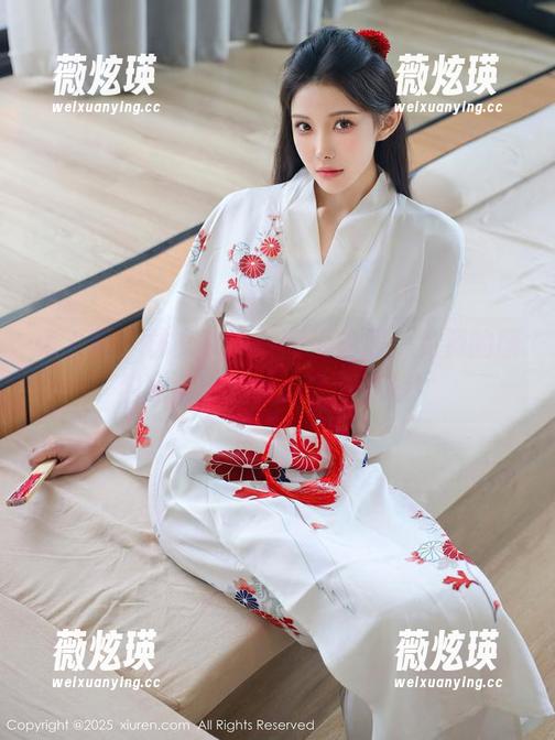 秀人网 - 林文文yooki海边照，免费的图包居然比我想象中还养眼！
