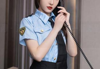 秀人网 – 温妮眼镜的翻转：一场无圣光的图集