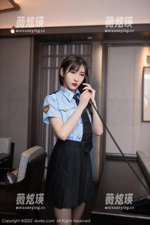 秀人网 - 温妮眼镜的翻转：一场无圣光的图集