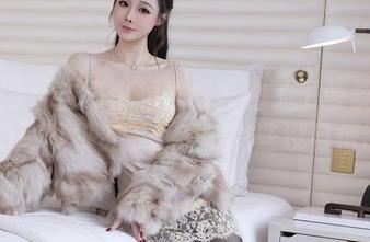 秀人网 – 自己也想试试？看了王曼柔的自拍写真和资源，突然有些没自信…