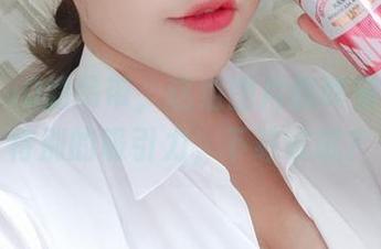 穆零Mu0的吊带，这组图片我咋觉得有种特别的吸引力，下载试试？