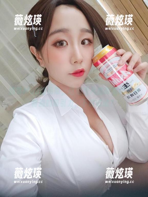 穆零Mu0的吊带，这组图片我咋觉得有种特别的吸引力，下载试试？
