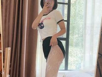 微密圈 – 胜利的小生活：靠这双美腿我都不敢直视的写真