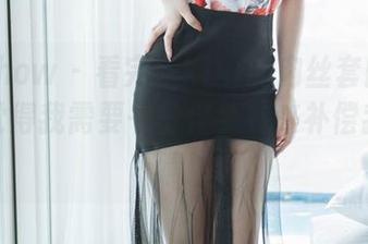 花漾show – 看完宋kiki的肉丝套图更新，我觉得我需要一份伴手礼来补偿我的眼睛！