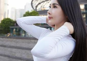 蜜桃社 – 图片直击：Rola的纯白竟然能无视圣光的调皮人设！