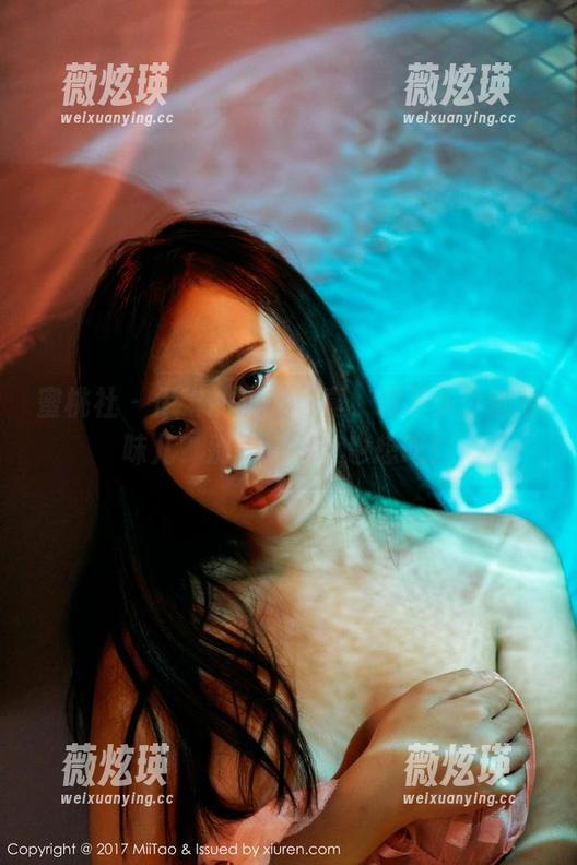 蜜桃社 - 伊琳的甜心写真，藏了多少糖果味儿？别问我，我也想吃！