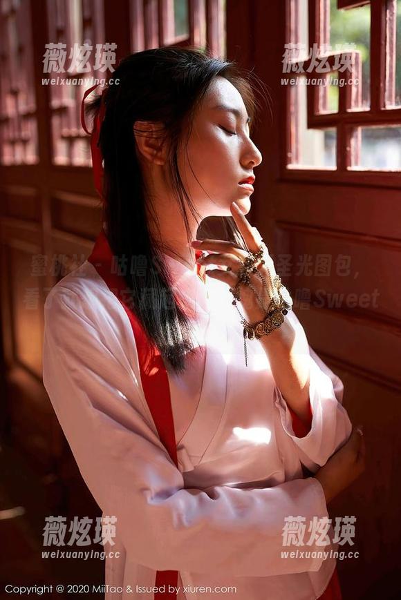 蜜桃社 - 咕噜Sweet女孩无圣光图包，看了就想把它藏起来，不愧是咕噜Sweet！