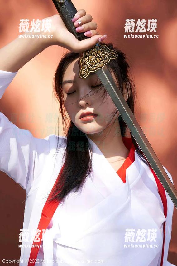 蜜桃社 - 婚纱不就是白色的纱吗？绯月樱-Cherry演绎的原图分享，有些地方仍让我想多了！