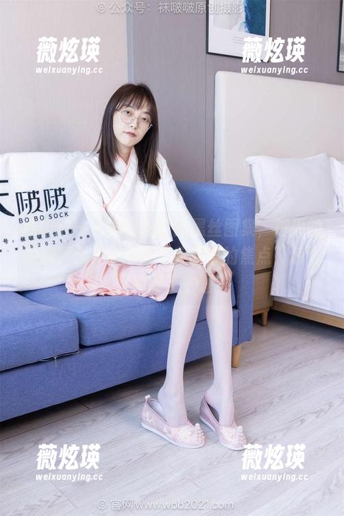 袜啵啵-小甜豆 袜啵啵 - 分享小甜豆的黑丝图集,脚尖的微加固元素居然成了我脑中的焦点,怎么又偏离了主题?
