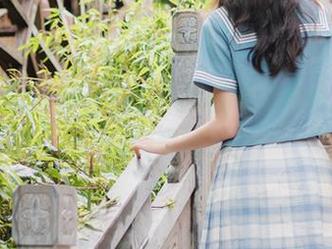 理想的黑丝百合私拍，西呱呀呀呀难道是要迷倒我吗？