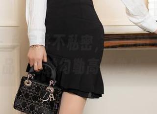 语画界 – 私房并不私密，言沫的无圣光作品，巧妙勾勒高挑曲线。