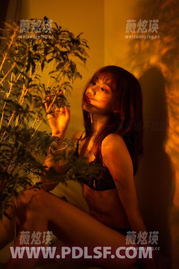 轰趴猫 - 曲曲的体操服——再普通不过的展示，怎么就这么吸引人？