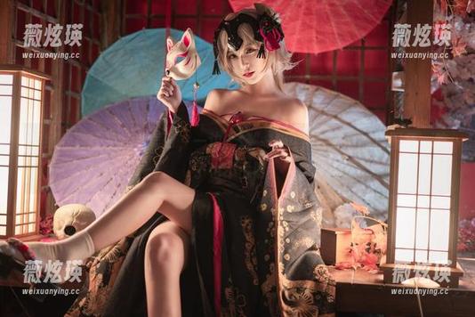 在线欣赏铁板烧鬼舞w，一边“烧”一边看玉藻前原皮图集，吃了也不亏呀！
