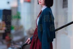 阿包也是兔娘疑似开了模拟舰长的壁纸展，埃吉尔漫游其间，你来不来？