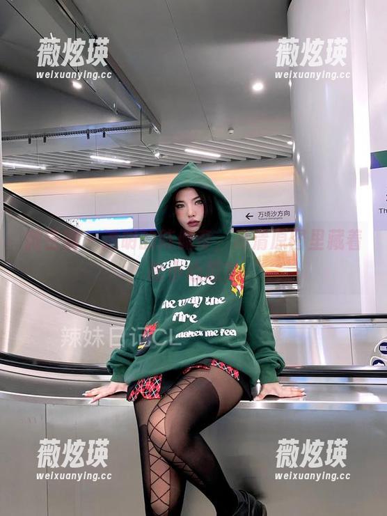 微密圈 - 透明的陈佩奇，高清原图里藏着啥小心思？