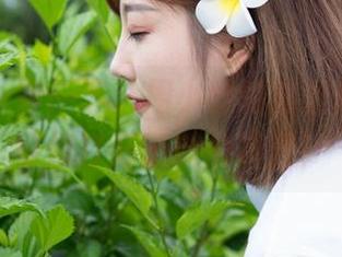 魅妍社 – 等一下，周小然的裤里丝图包，好像打开了新的视野！