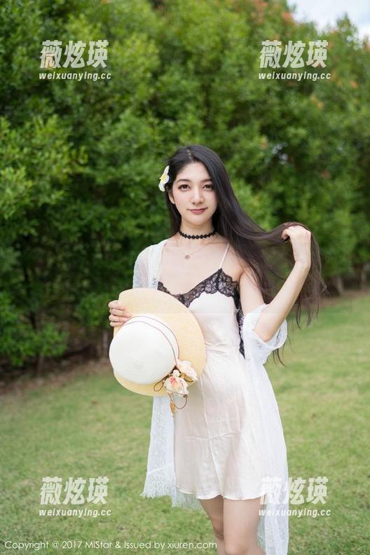 魅妍社 - 美昕Yumi长腿，配上无圣光，就这样撩得人心痒痒…
