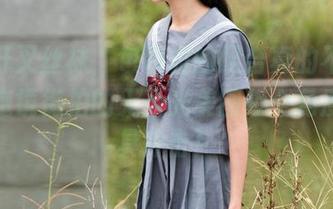 这条开叉丝袜，包臀裙的配合真的不忍直视？魔镜街拍的无圣光美图换个角度看更具冲击！